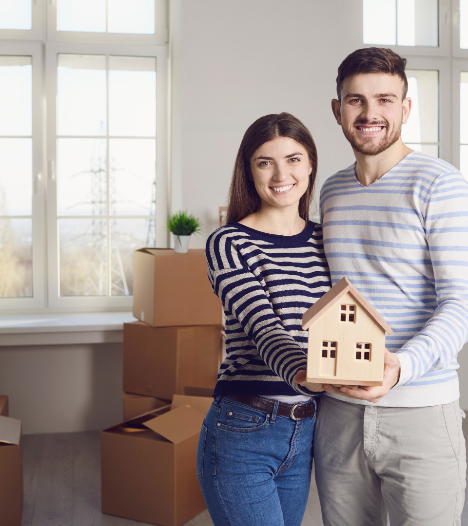 O Seguro Vida Crédito Habitação é obrigatório para a compra de casa, mas não tem de ser contratado no banco. Ao escolher connosco, pode poupar até 60% no prémio, com a mesma proteção exigida pelas instituições financeiras.  Este seguro garante o pagamento do empréstimo em caso de morte ou invalidez, protegendo a sua família e o seu património. Trabalhamos com várias seguradoras para lhe oferecer a solução mais vantajosa, com processo rápido e simples para escrituras.
